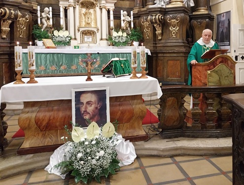 Páter Pius Majerovič OP je členom rehole dominikánov.