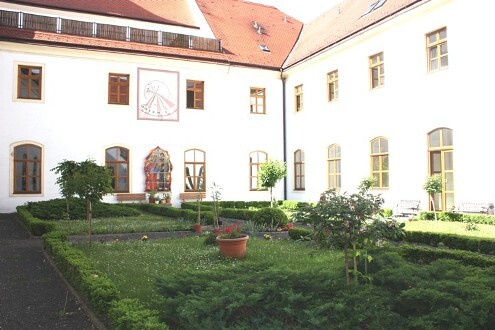 Naša nemocničná Rajská záhrada slúži na relax i meditáciu